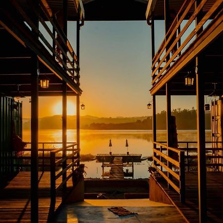 Villa Container Lodge Capitólio Екстериор снимка